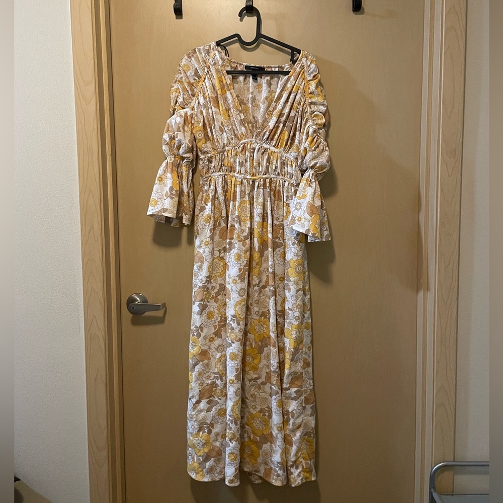 Maxi Dress. Forever 21. Size S. Mid sleeve